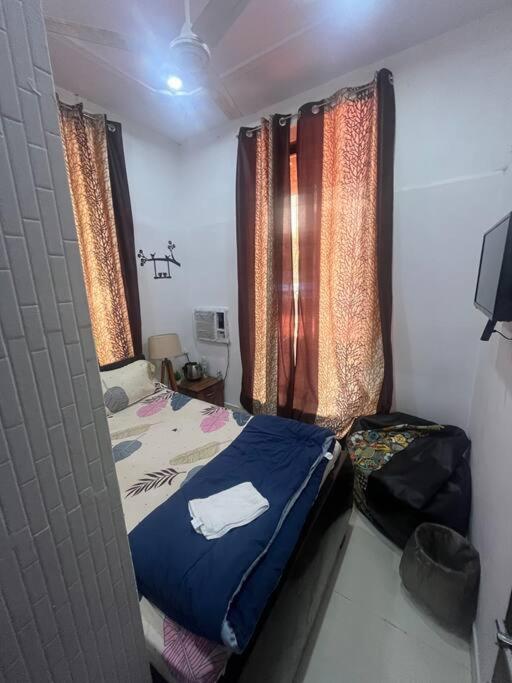 Budget Friendly 2Bhk At Pali Hill Apartment Mumbai Exterior photo