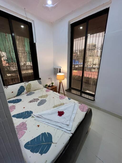 Budget Friendly 2Bhk At Pali Hill Apartment Mumbai Exterior photo