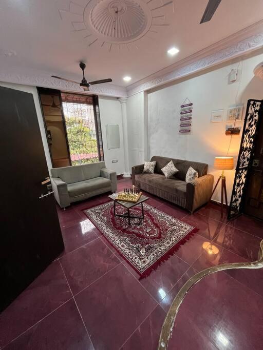 Budget Friendly 2Bhk At Pali Hill Apartment Mumbai Exterior photo