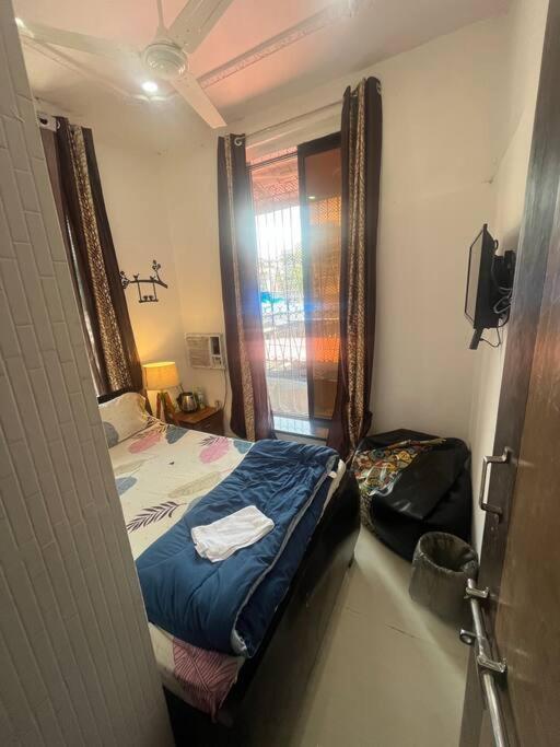 Budget Friendly 2Bhk At Pali Hill Apartment Mumbai Exterior photo