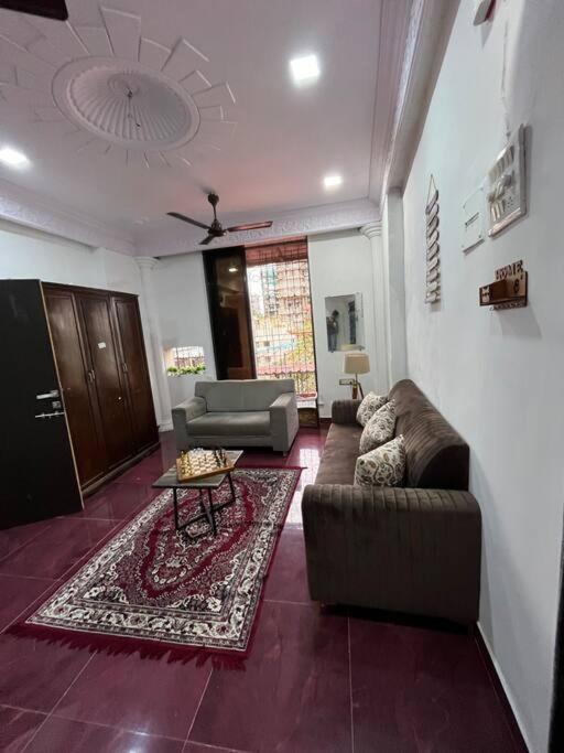 Budget Friendly 2Bhk At Pali Hill Apartment Mumbai Exterior photo